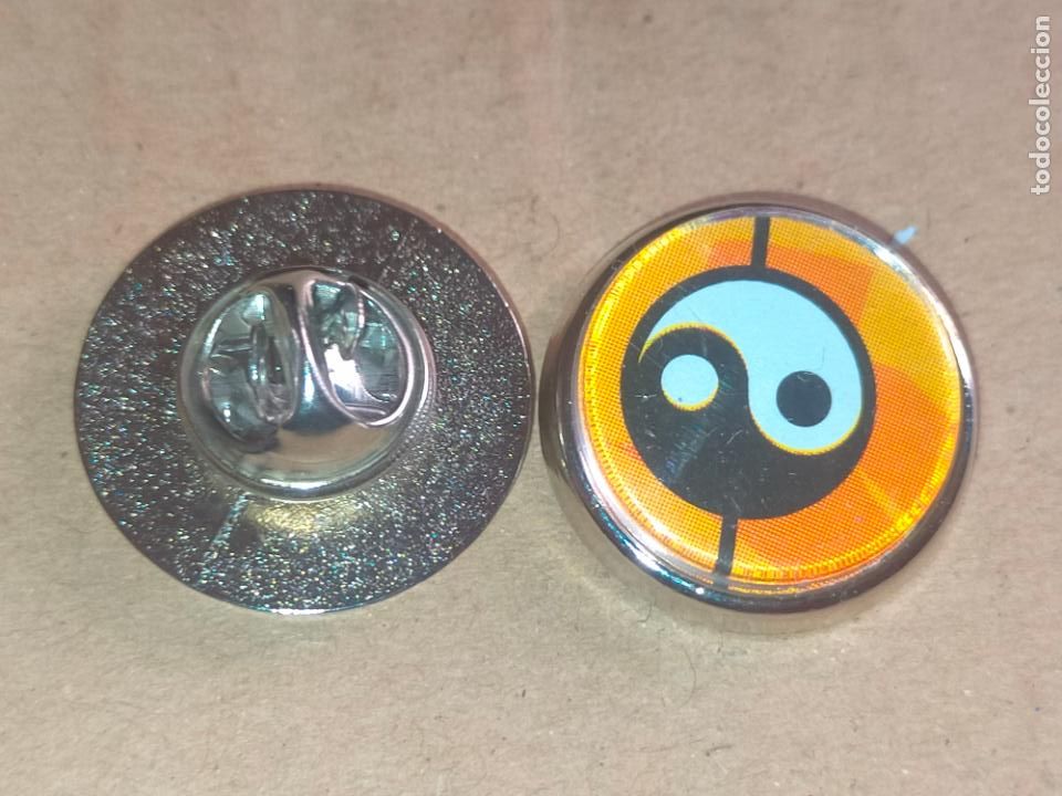 Pins de cole&ccedil;&atilde;o: pin redondo metal - AMULETO SUERTE EL BIEN Y EL MAL - SIMBOLO DEL Yin y el Yang