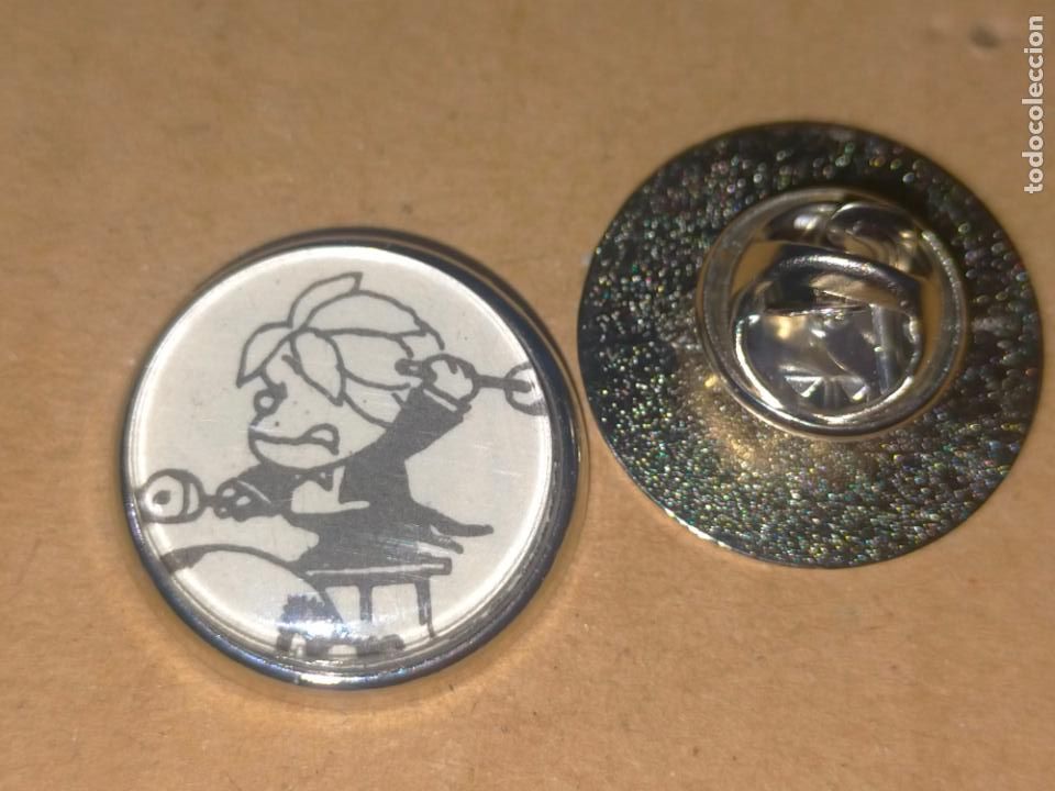 Pins de colecci&oacute;n: pin redondo metal - COMIC PERSONAJE DE MAFALDA