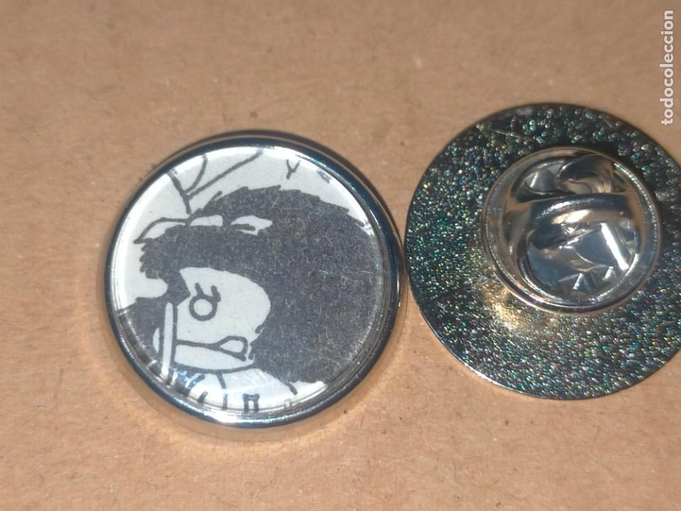 Pins de colecci&oacute;n: pin redondo metal - COMIC PERSONAJE DE MAFALDA