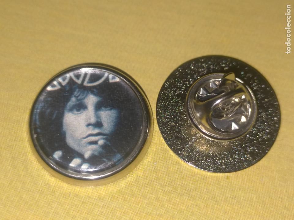 Pins de colecci&oacute;n: pin redondo metal - musica cantante grupo - the Doors