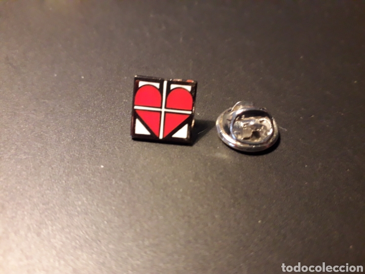 Pins de colecci&oacute;n: PIN CORAZ&Oacute;N. PEDIDO M&Iacute;NIMO 3&euro; - Foto 1