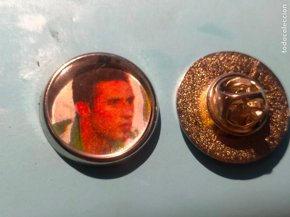 Pins e Spille di collezione: pin redondo metal - FUTBOL REAL BETIS BALOMPIE - JUGADOR