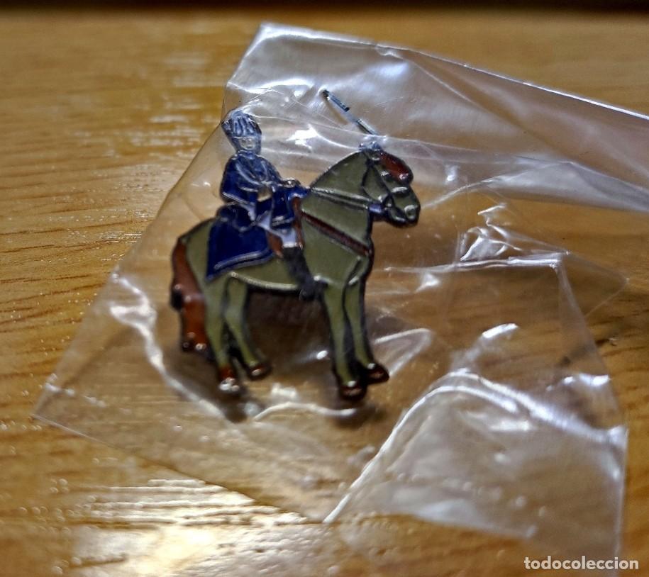 Pins de colecci&oacute;n: PIN CUERPO NACIONAL DE POLICIA - POLICIA A CABALLO - CNP