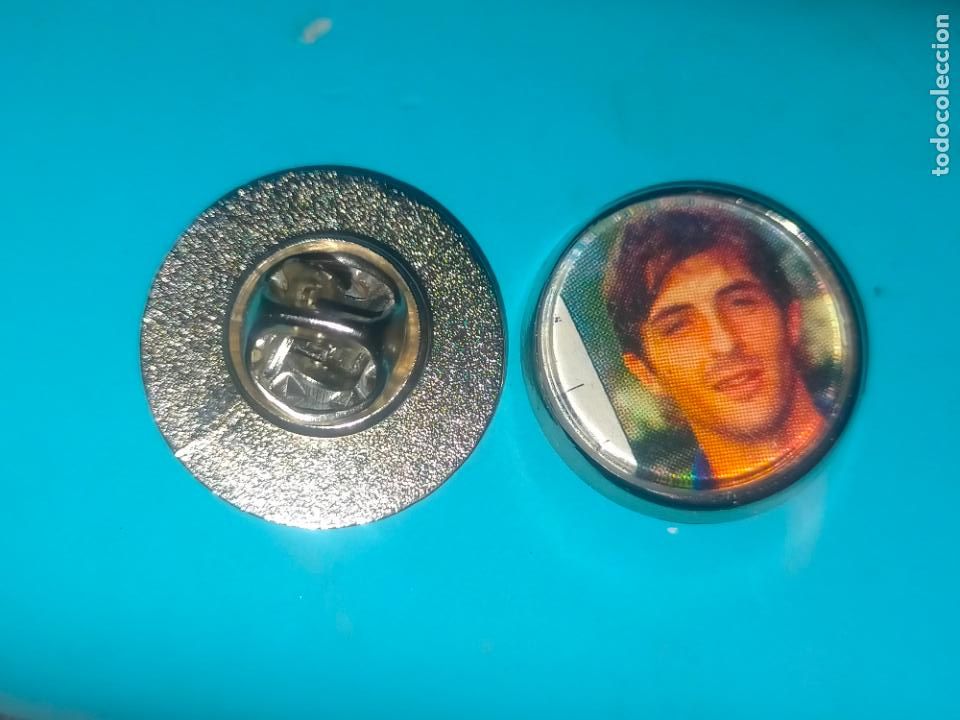 Pins e Spille di collezione: pin redondo metal - FUTBOL club deportivo Alav&eacute;s jugador plantilla