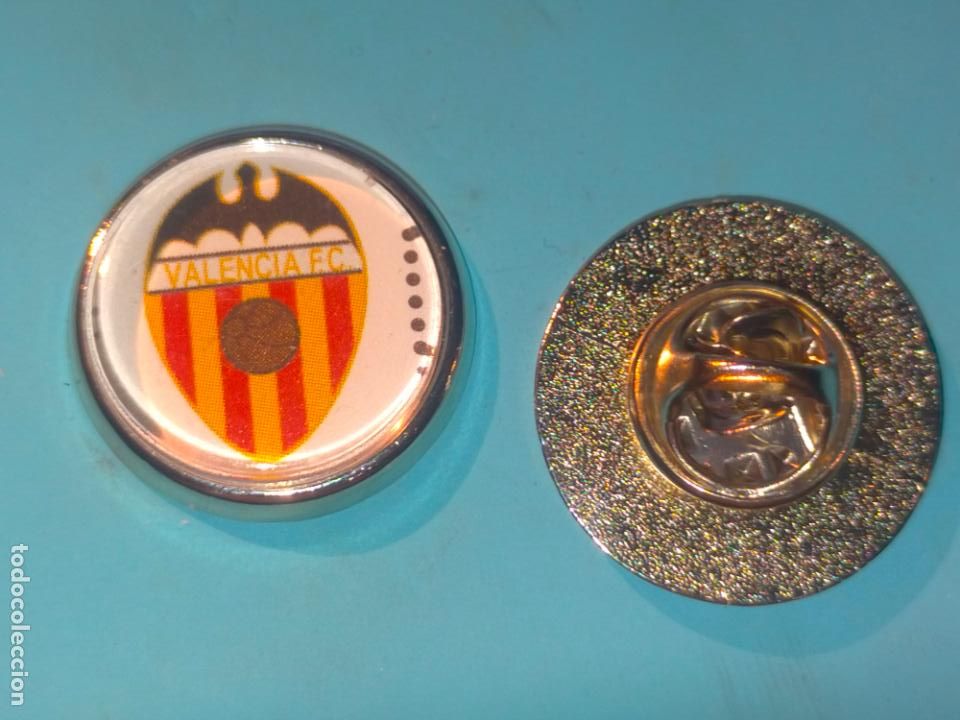 Collection pins: pin redondo metal - FUTBOL , CLUB . VALENCIA