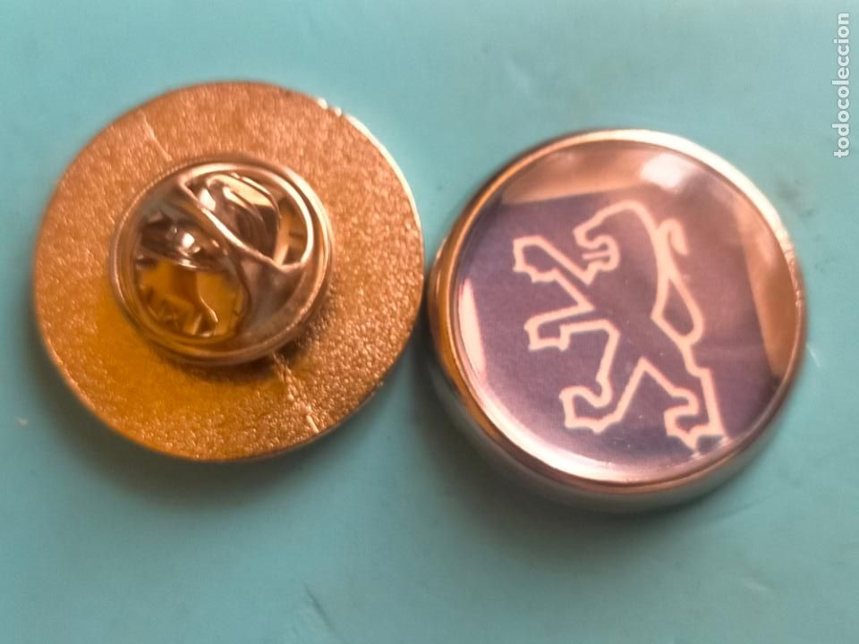 Pins de colecci&oacute;n: PIN REDONDO METAL - COCHE MARCA PEUGEOT