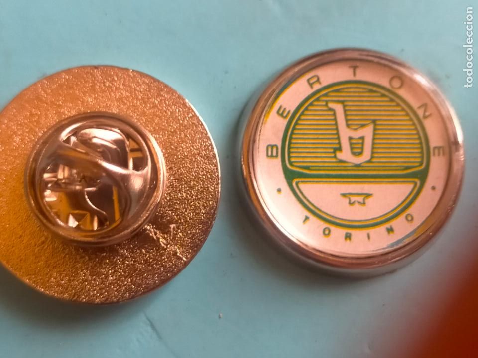 Collection pins: PIN REDONDO METAL - COCHE BETON TORINO