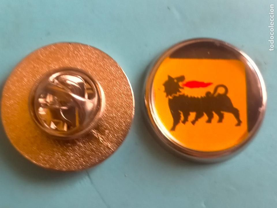 Collection pins: PIN REDONDO METAL - COCHES LUBRICANTE AGIP