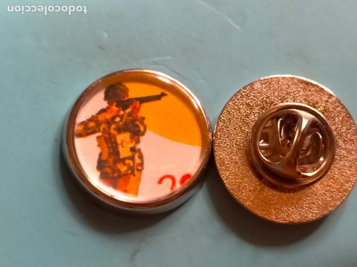 Pin's de collection: pin redondo metal - MILITAR SOLDADO GUERRA MAQUETAS SOLDADOS DE PLOMO FIGURAS PERSONAJES AIRFIX