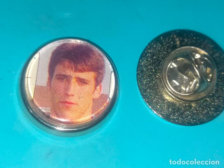 Pins de colecci&oacute;n: PIN REDONDO METAL - ESCUDO FUTBOL ATLETICO CLUB OSASUNA