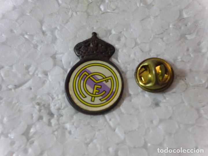 Pins de colecci&oacute;n: PIN DE DEPORTES. REAL MADRID CLUB DE F&Uacute;TBOL. ESCUDO EQUIPO