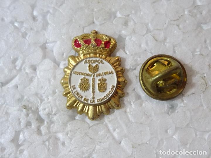 Pin's de collection: PIN POLICIAL MILITAR. POLIC&Iacute;A NACIONAL LA L&Iacute;NEA DE LA CONCEPCI&Oacute;N C&Aacute;DIZ ASOPOL