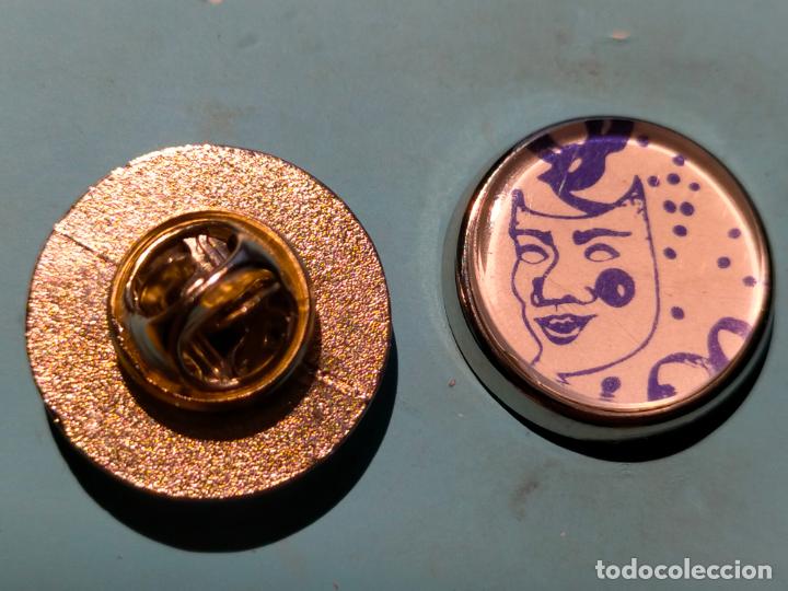 Pins de colecci&oacute;n: pin redondo metal - musica cantante grupo - CARNAVAL DE CADIZ