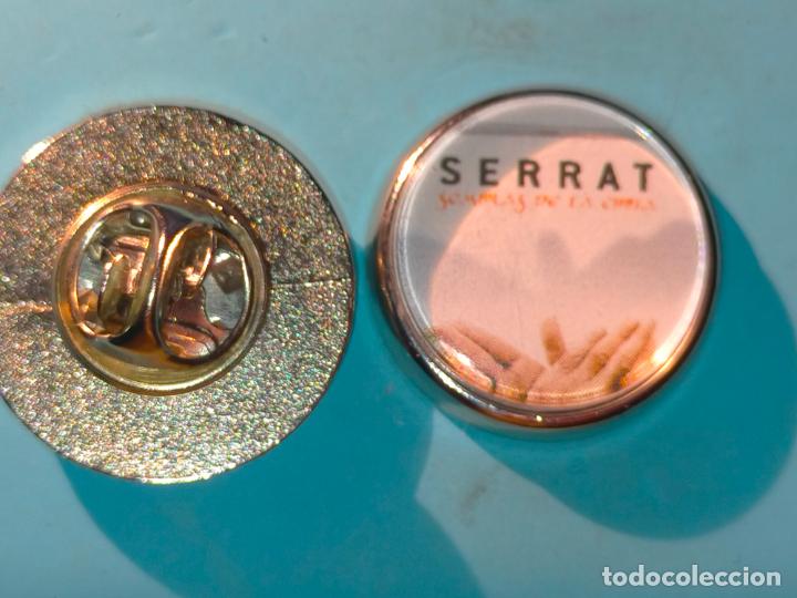 Pins de colecci&oacute;n: pin redondo metal - musica cantante grupo - JOAN MANUEL SERRAT