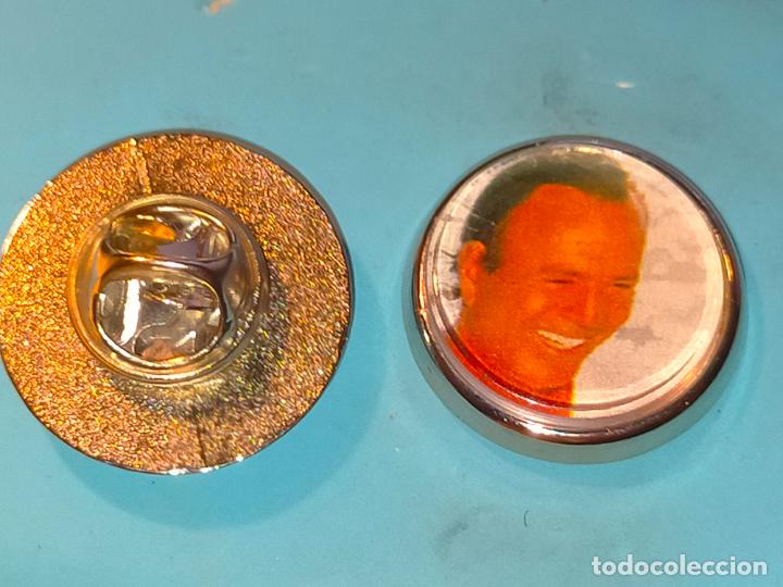 Pins de colecci&oacute;n: pin redondo metal - musica cantante grupo - JULIO IGLESIAS