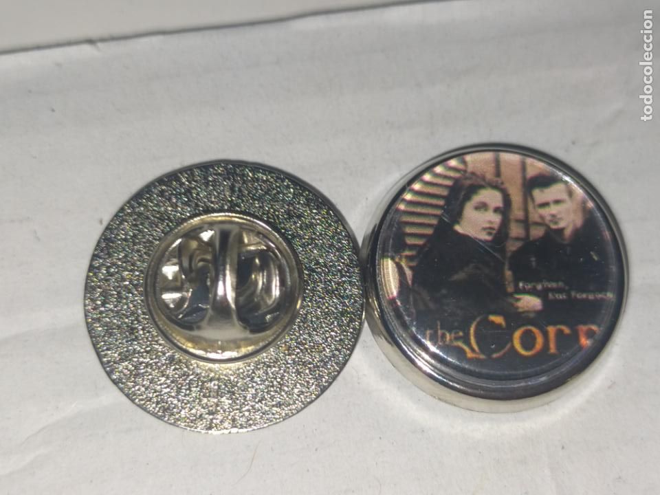 Pins de colecci&oacute;n: pin redondo metal - m&uacute;sica cantante grupo the corrs