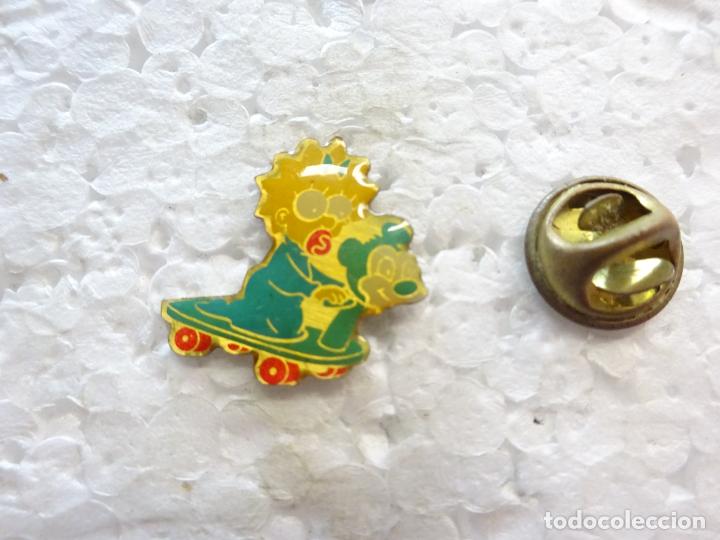 Pins de colecci&oacute;n: PIN DE DIBUJOS ANIMADOS. LOS SIMPSONS MAGGIE MONOPAT&Iacute;N