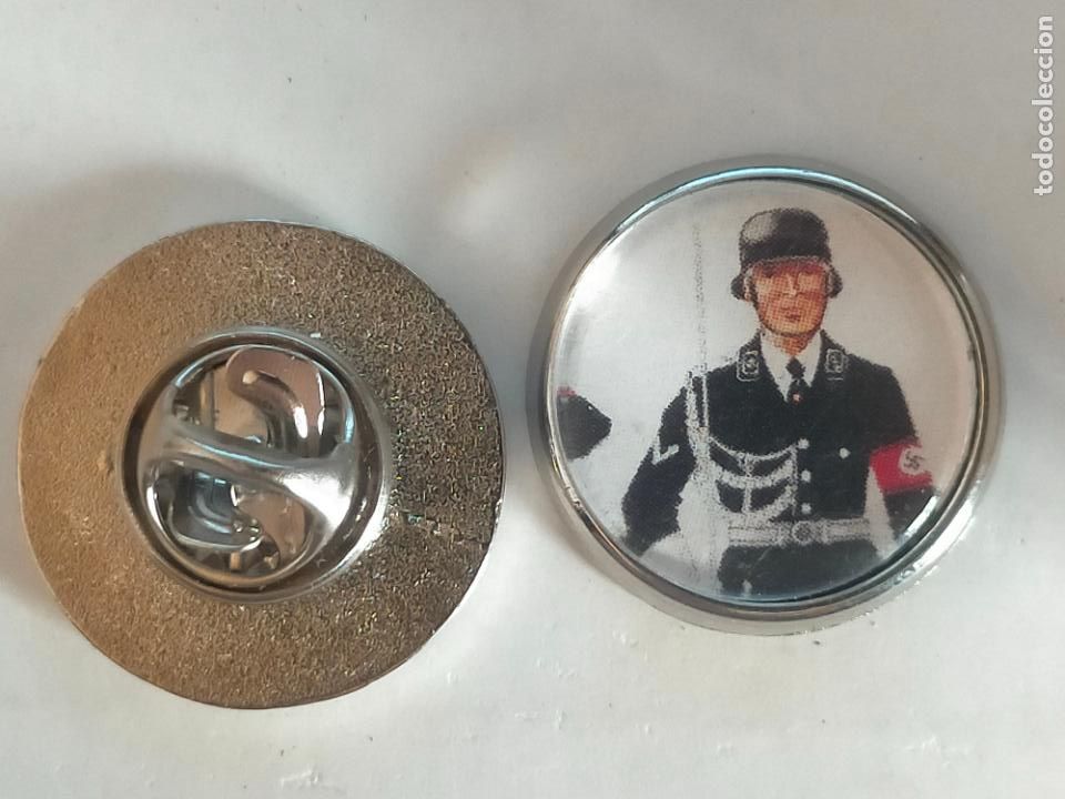 Pin's de collection: PIN REDONDO METAL - MILITAR HITLER EJERCITO ALEMAN. GUERRA MUNDIAL
