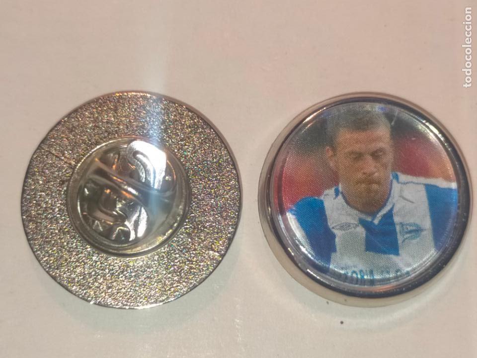 Collection pins: PIN REDONDO METAL - FUTBOL CLUB DEPORTIVO ALAV&Eacute;S JUGADOR PLANTILLA
