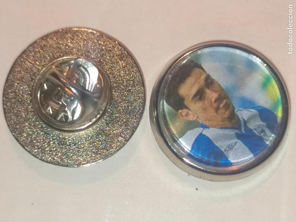 Pin's de collection: PIN REDONDO METAL - FUTBOL CLUB DEPORTIVO ALAV&Eacute;S JUGADOR PLANTILLA