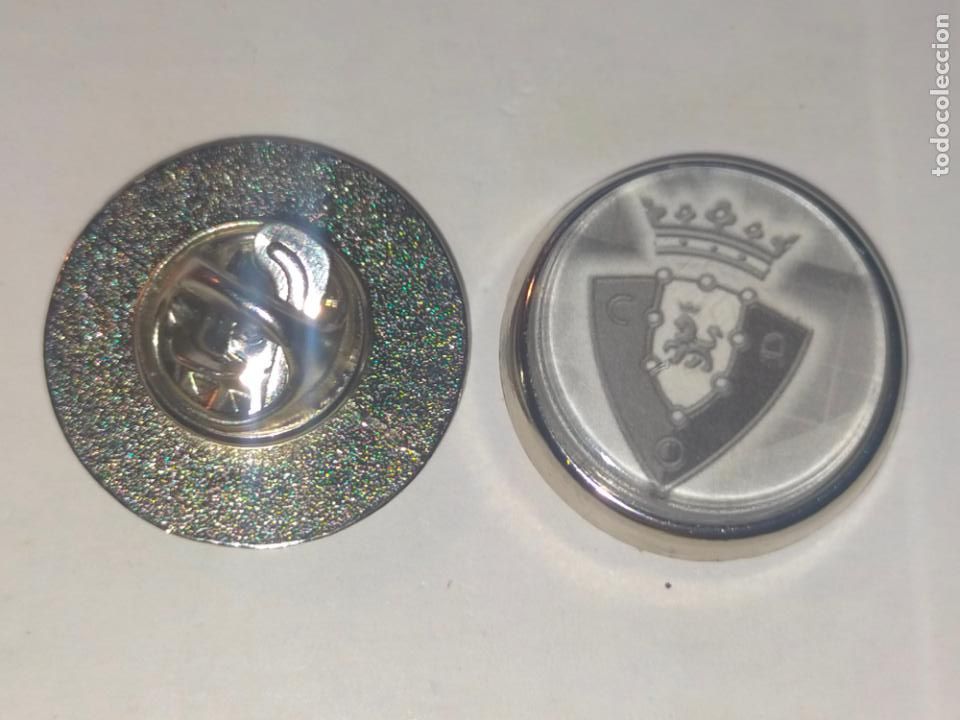 Collection pins: PIN REDONDO METAL - FUTBOL CLUB OSASUNA ESCUDO