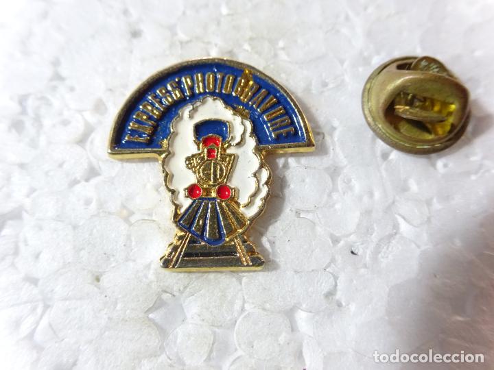 Pins de colecci&oacute;n: PIN DE TRENES FERROCARRILES. EXPRESS LOCOMOTORA VAPOR