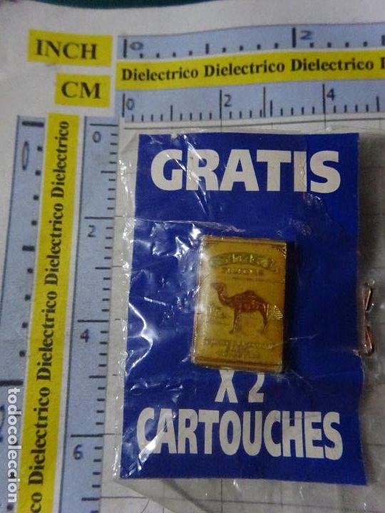 Pin's de collection: PIN DE TABACO CIGARRILLOS. CAJETILLA CAMEL