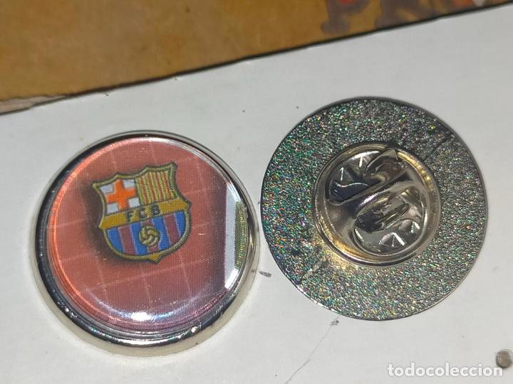 Collection pins: PIN REDONDO METAL - FUTBOL EQUIPO club Barcelona escudo