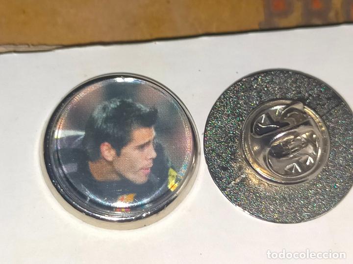 Collection pins: PIN REDONDO METAL - FUTBOL EQUIPO club Barcelona jugador equipo alineaci&oacute;n