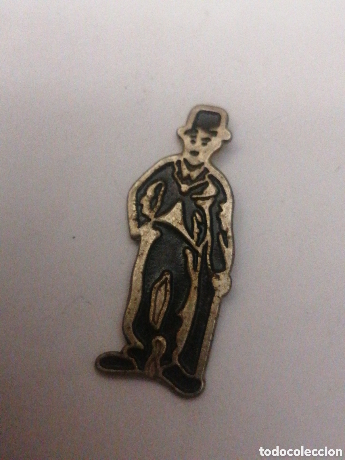 Pins de colecci&oacute;n: Pin personaje de cine Charlie Chaplin Charlotte