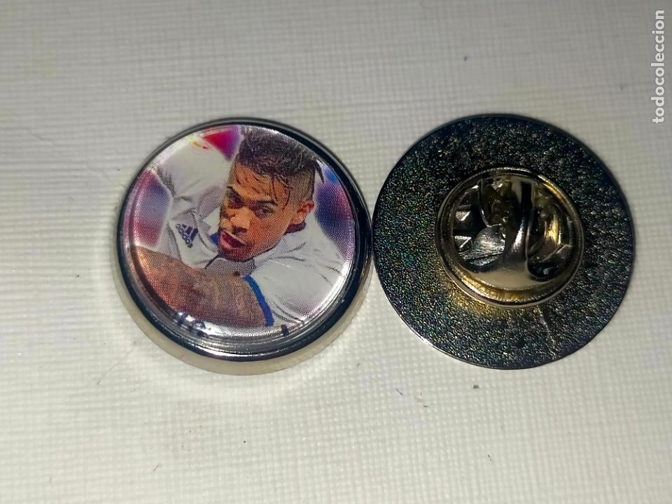 Pins de colecci&oacute;n: PIN REDONDO METAL - FUTBOL EQUIPO COMPONENTE O JUGADOR DEL CLUB - real madrid