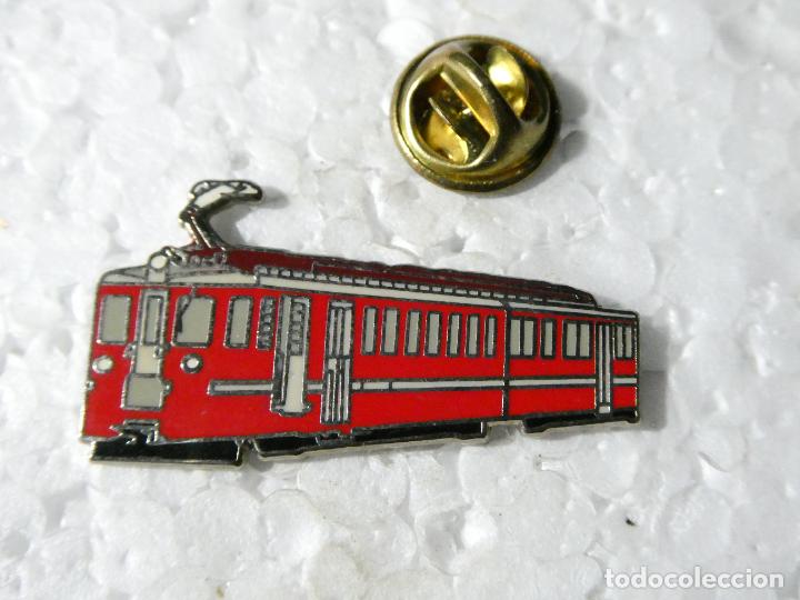 Pins e Spille di collezione: PIN DE TRENES FERROCARRILES. SUIZA. TRANV&Iacute;A AB DE 8/8 LIMITADA 186/500