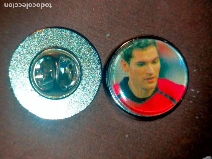Sammlung von Pins: pin redondo metal - f&uacute;tbol equipo club Osasuna