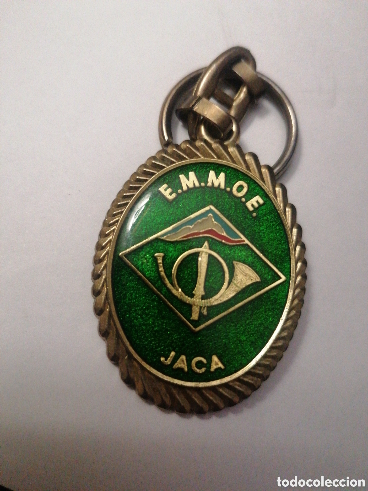 Pin's de collection: Llavero ej&eacute;rcito militar grupo de monta&ntilde;a Jaca