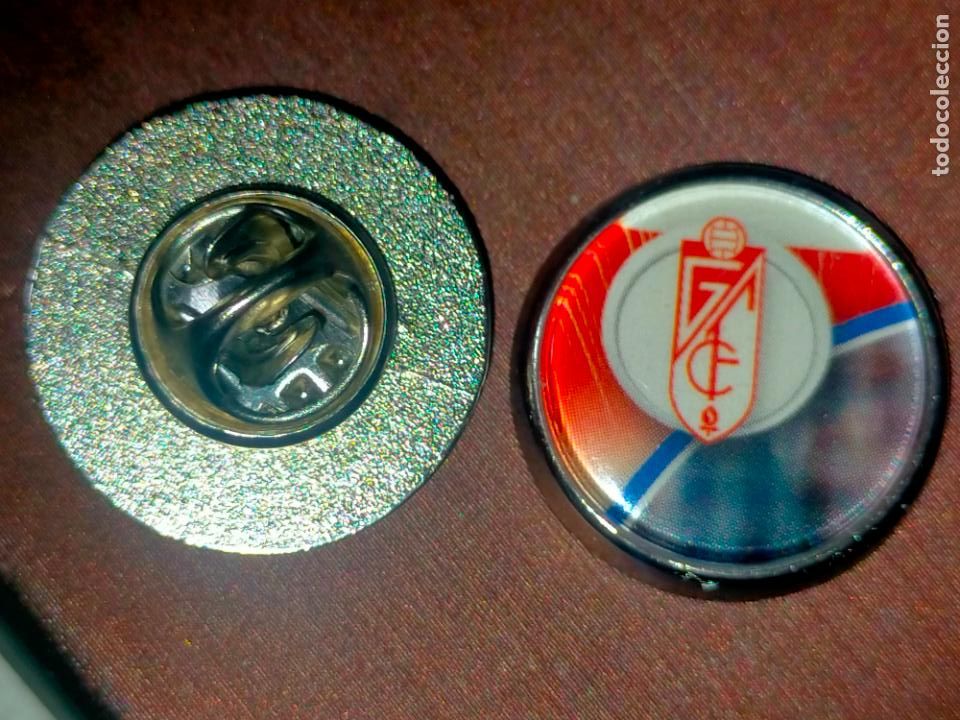 Pins e Spille di collezione: pin redondo metal - f&uacute;tbol equipo club Granada club de futbol