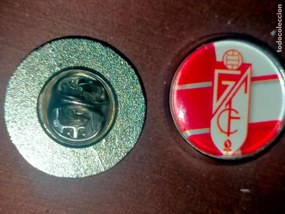 Pins e Spille di collezione: pin redondo metal - f&uacute;tbol equipo club Granada club de futbol
