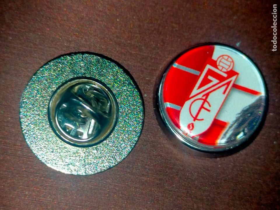 Pins e Spille di collezione: pin redondo metal - f&uacute;tbol equipo club Granada club de futbol