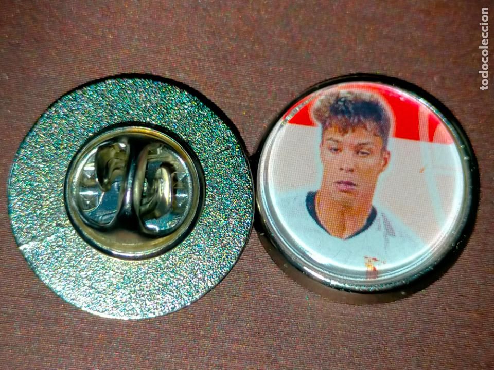 Collection pins: pin redondo metal - f&uacute;tbol equipo club real Sevilla f&uacute;tbol club