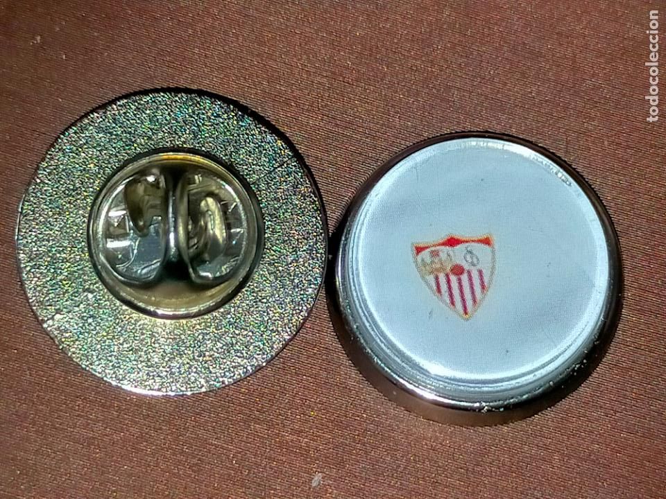 Collection pins: pin redondo metal - f&uacute;tbol equipo club real Sevilla f&uacute;tbol club