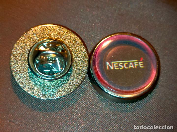 Collection pins: pin redondo metal - publicitario caf&eacute; Nescaf&eacute;