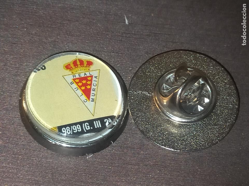 Pins de colecci&oacute;n: pin redondo metal - f&uacute;tbol club liga equipo murcia