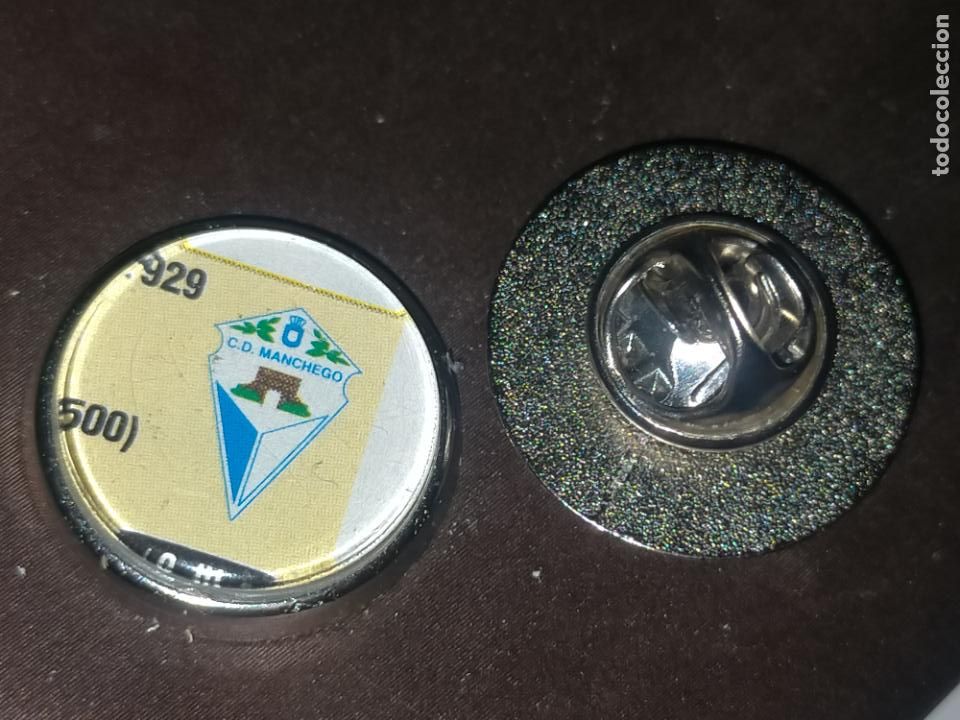 Pins de colecci&oacute;n: pin redondo metal - f&uacute;tbol club liga equipo real . Manchego