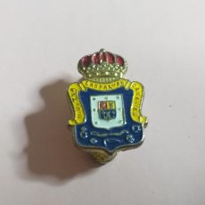 Pins de colección: PINS PIN DE LA UD UNION DEPORTIVA LAS PALMAS DE GRAN CANARIA FUTBOL ESCUDO. PIN INSIGNIA. OJAL SOLAP