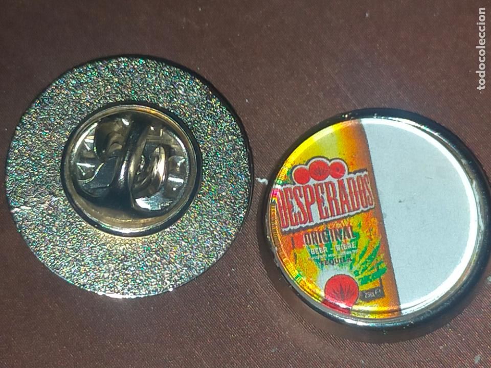 Pin's de collection: pin redondo metal - CERVEZA DE MARIHUANA DESPERADOS