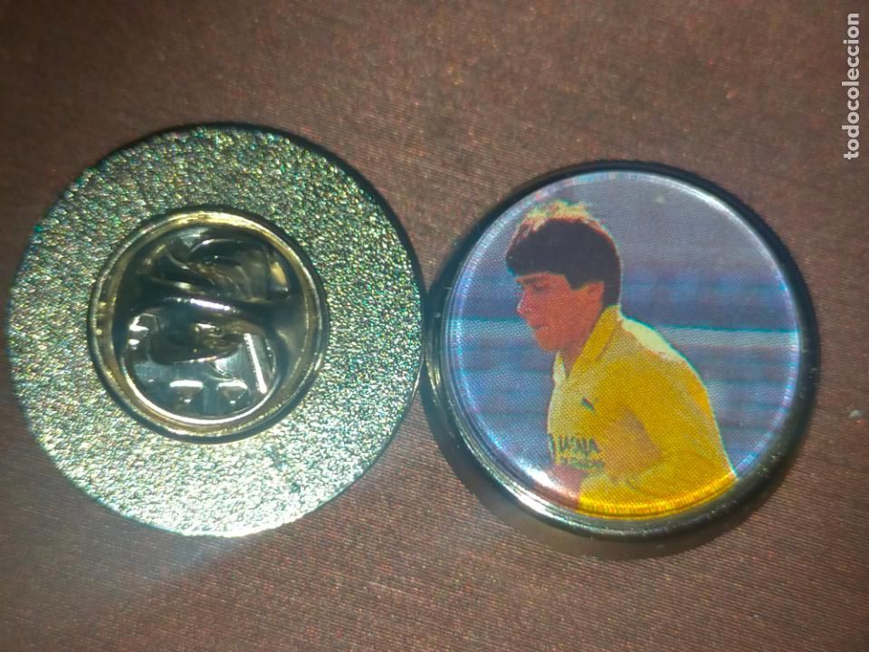 Collection pins: PIN REDONDO METAL - FUTBOL CLUB EQUIPO CLUB JUGADOR -EQUIPO UNION DEPORTIVA LAS PALMAS