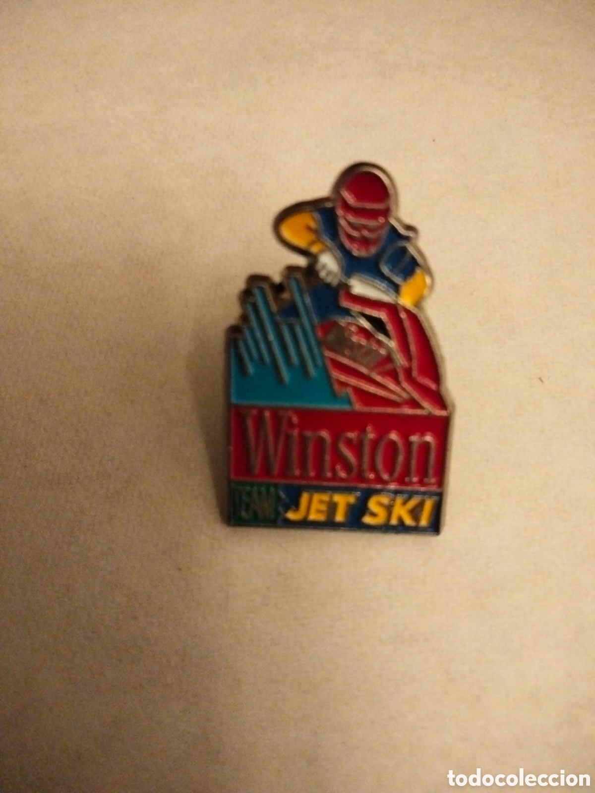 Pins de colecci&oacute;n: Winston jet ski - Foto 1