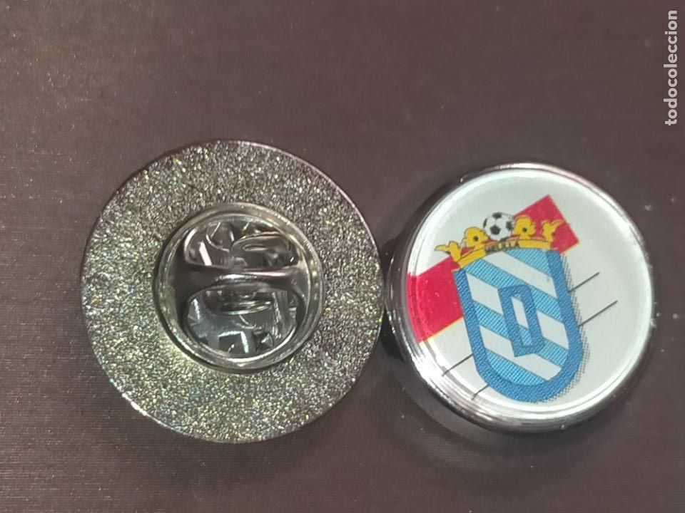 Pins de cole&ccedil;&atilde;o: PIN REDONDO METAL - FUTBOL CLUB EQUIPO - Melilla