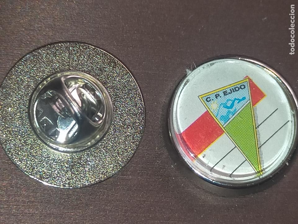 Collection pins: PIN REDONDO METAL - FUTBOL CLUB EQUIPO - ejido