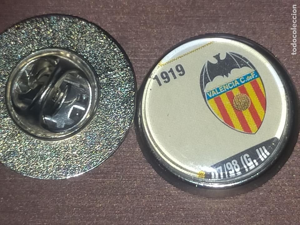 Sammlung von Pins: PIN REDONDO METAL - FUTBOL CLUB escudo EQUIPO - Valencia b