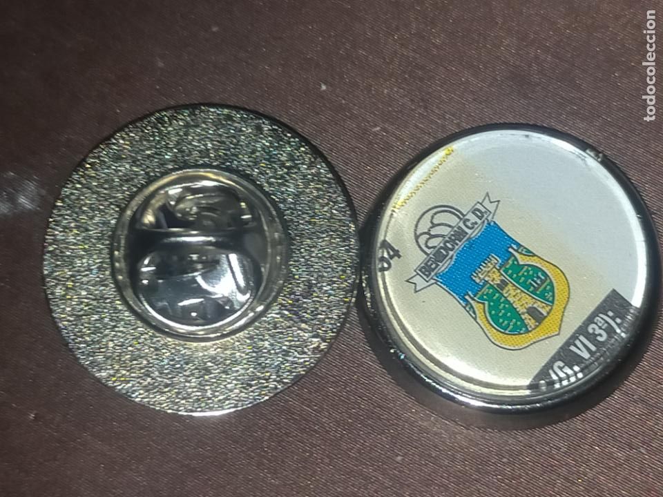 Collection pins: PIN REDONDO METAL - FUTBOL CLUB escudo EQUIPO - Benidorm